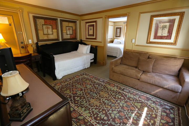 Room 5 of 41