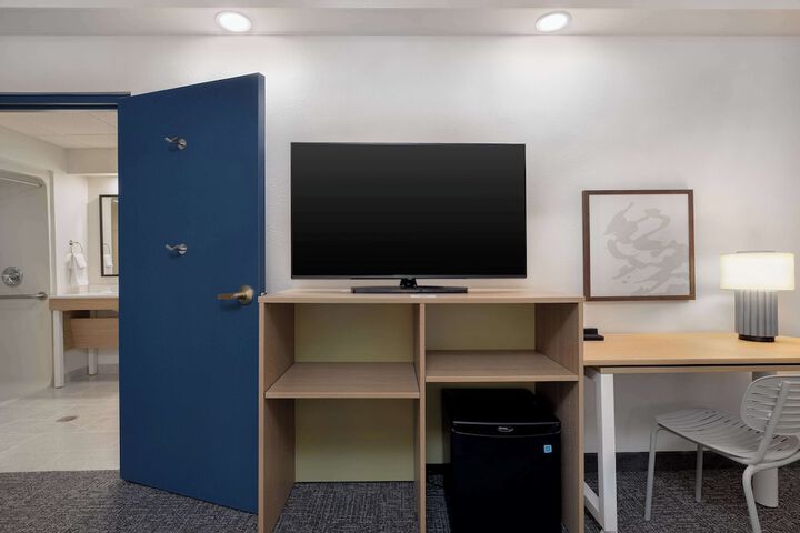 2 Double Beds (8 of 14)