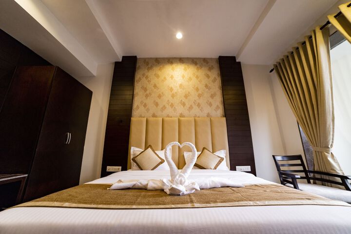 Room 20 of 34