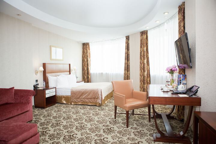 Room 10 of 70