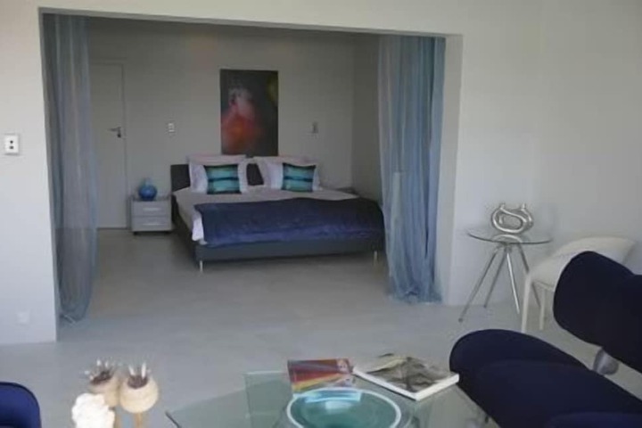 Room 5 of 63