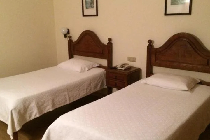 Room 3 of 17