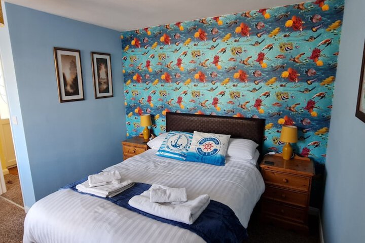 Room 9 of 113