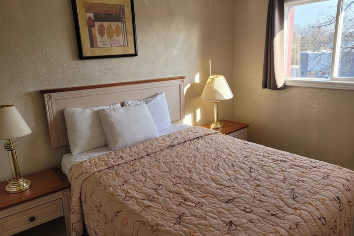 Room 2 of 13