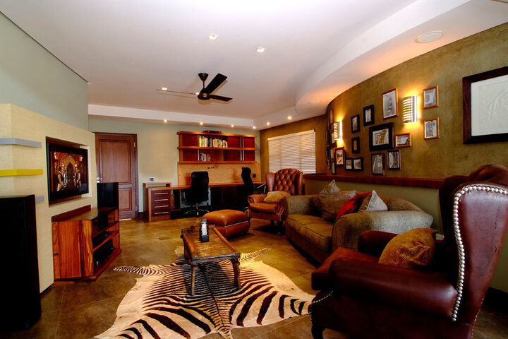 Room 14 of 25