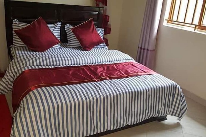 Room 7 of 28