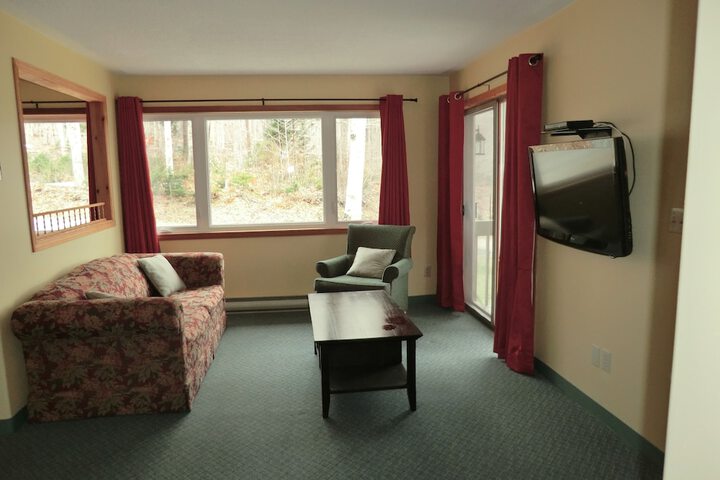 Room 52 of 115