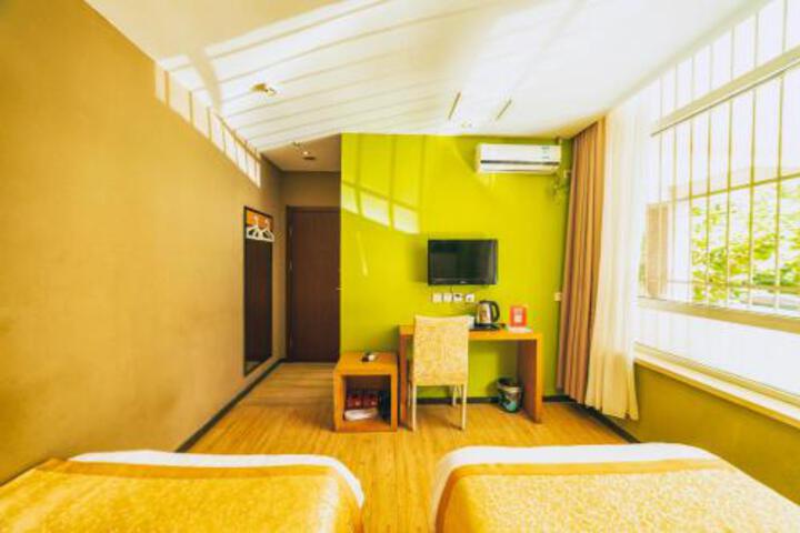 Jingyuan Lianduo Boutique Hotel Qingdao May Fourth Square Branch