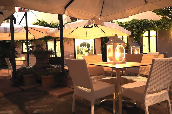 Terrace/Patio 41 of 44