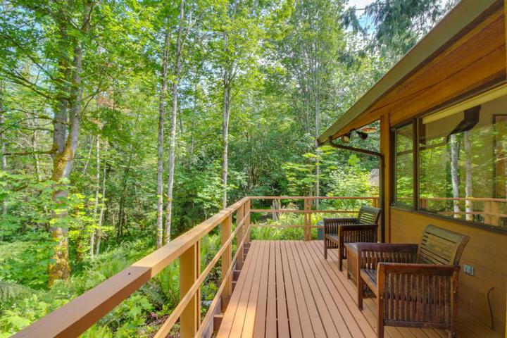 Photo of Sleeping Raven Woodland Retreat