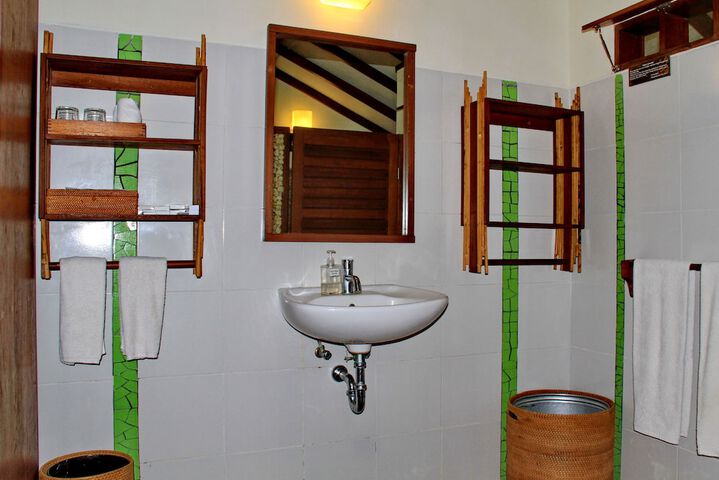 Room 15 of 34