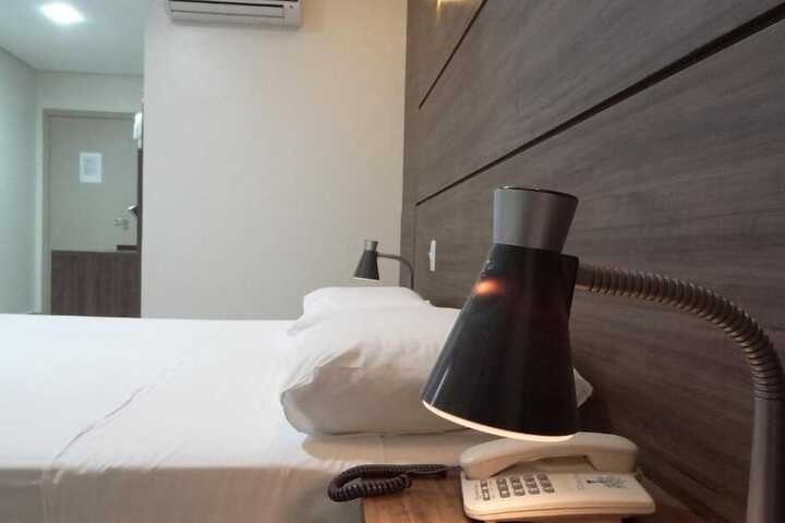 Room 12 of 20
