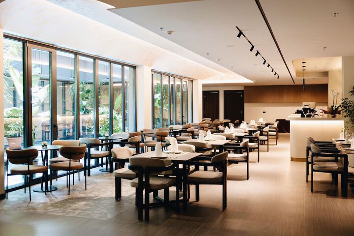 Dining 118 of 176
