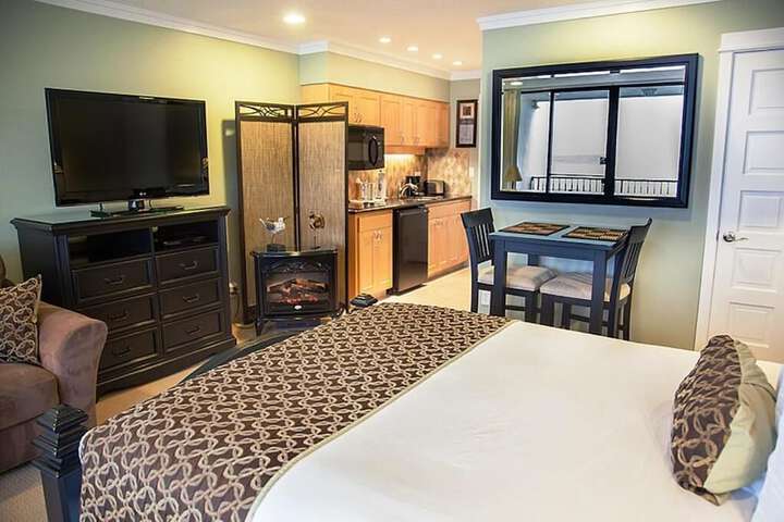 Room 9 of 46
