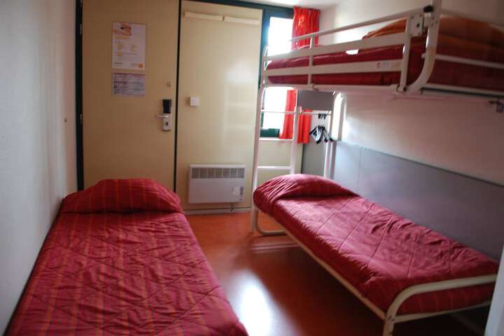 Room 10 of 36