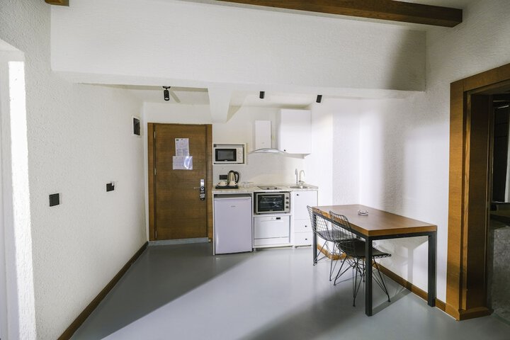 Suite 69 of 71