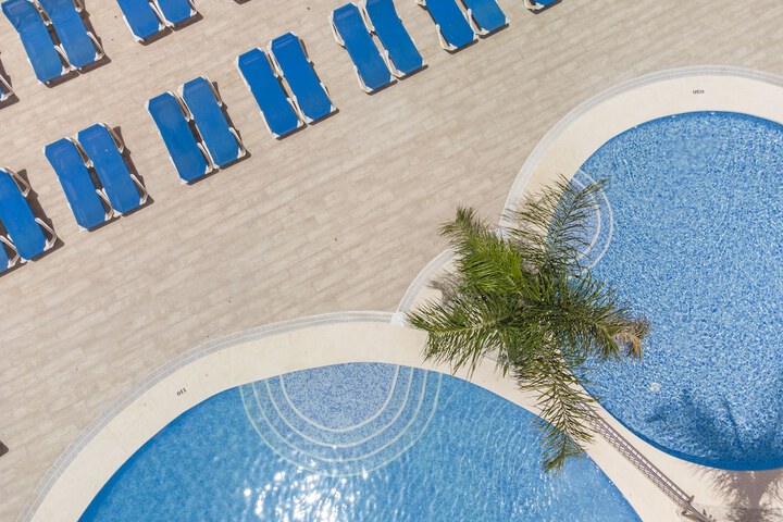 Pool Hotel