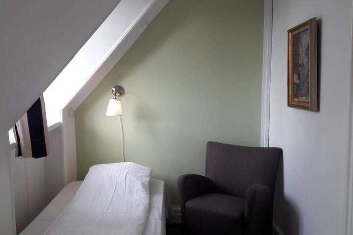 Room 13 of 56