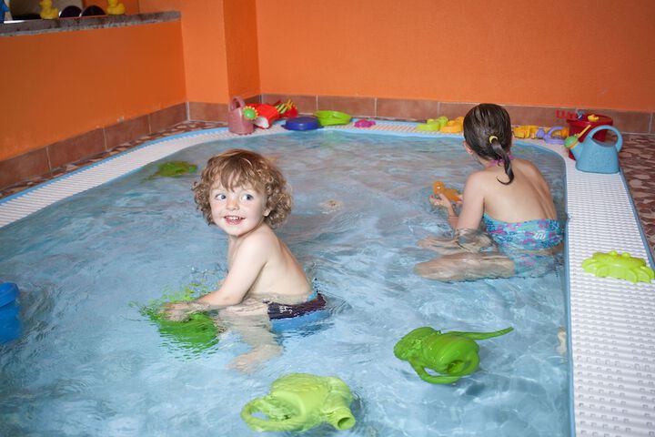 Pool 16 of 43