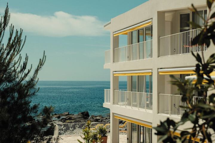 Hotel 165 of 205