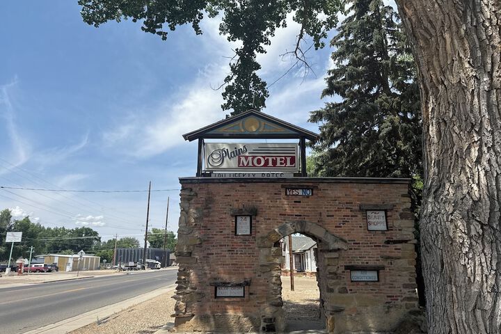 plains motel
