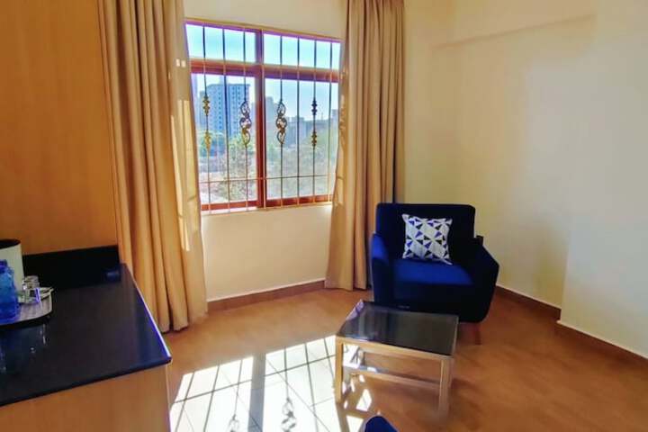 Room 8 of 20