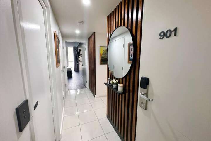 Room 4 of 14