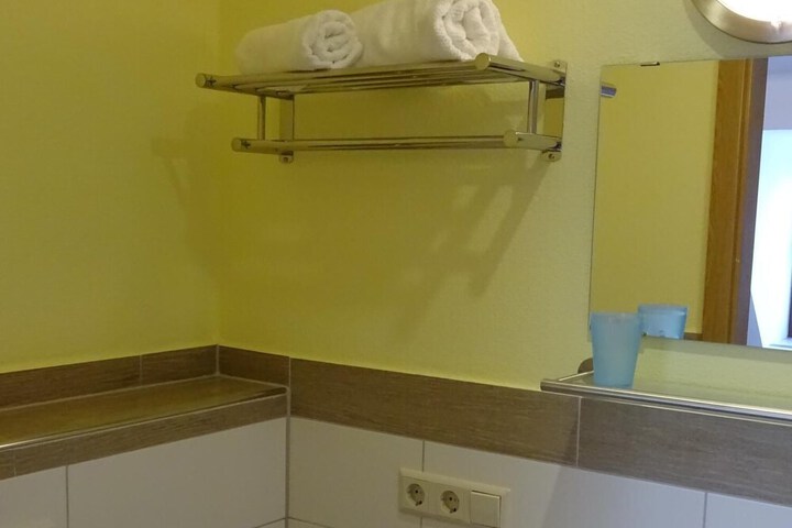 Room 20 of 38