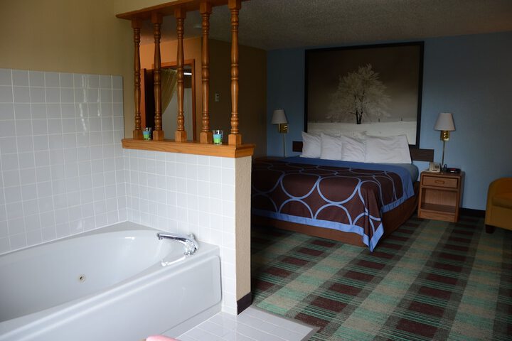1 King Bed (9 of 14)