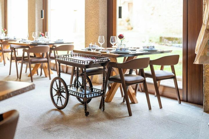 Dining 47 of 73