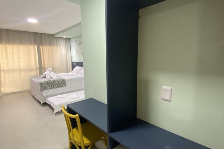 Room 10 of 98