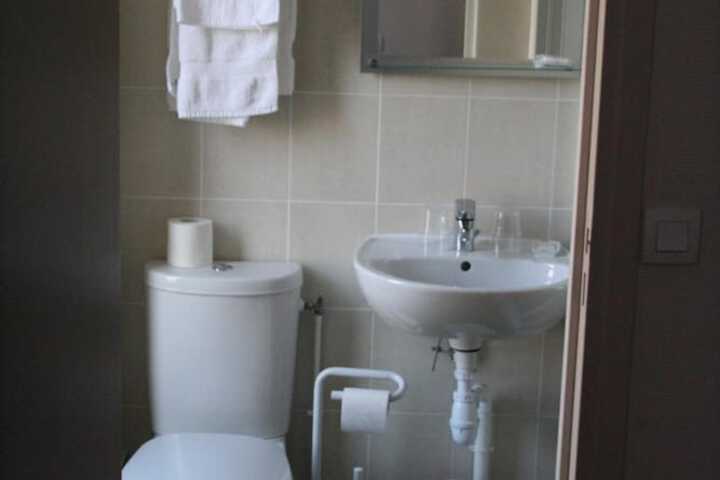 Room 20 of 27