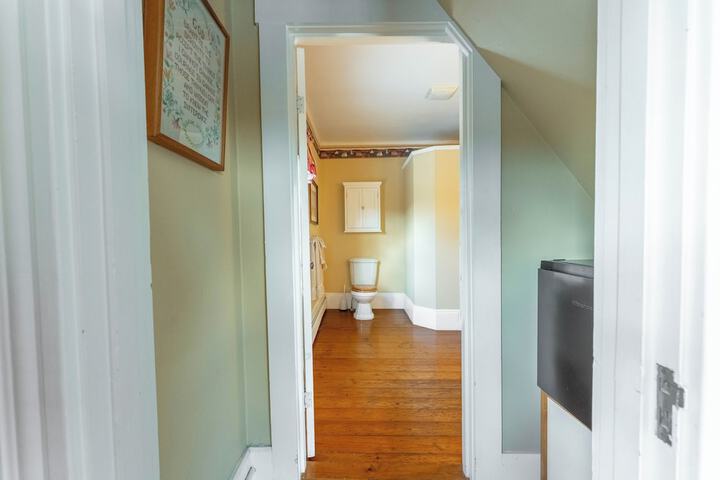 Room 214 of 268