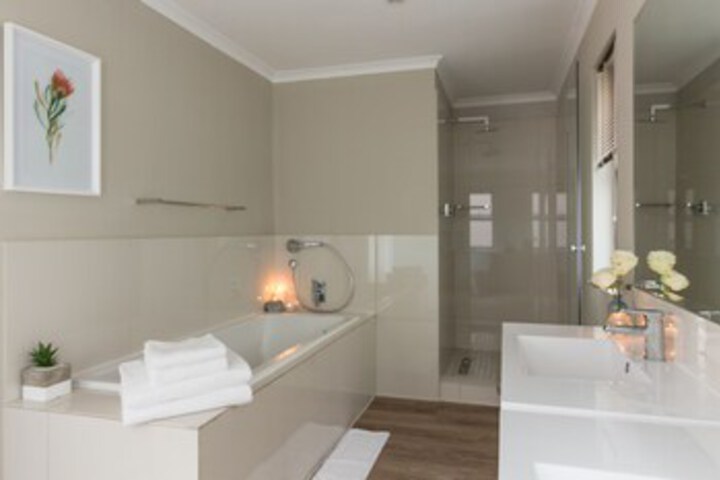 Room 5 of 26