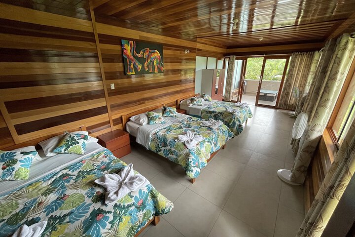 Room 16 of 90