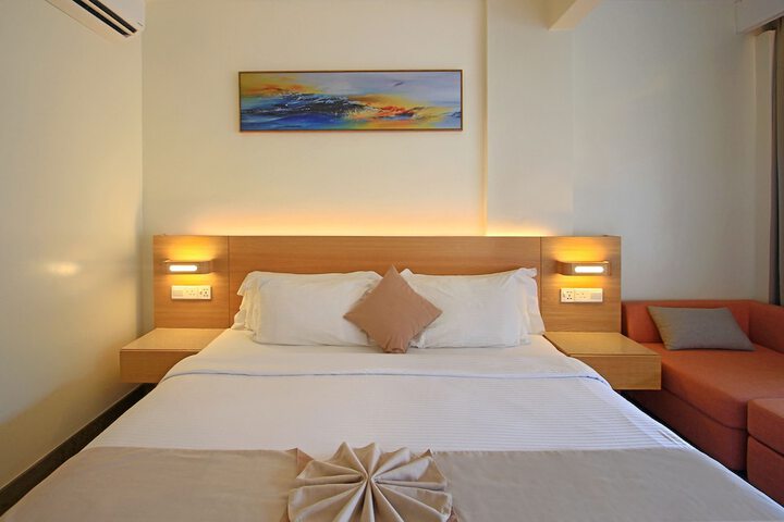 Room 4 of 75