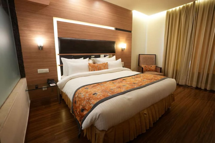 Room 6 of 21