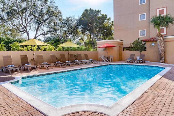 Hotel Pool
