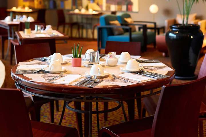 Dining 178 of 267