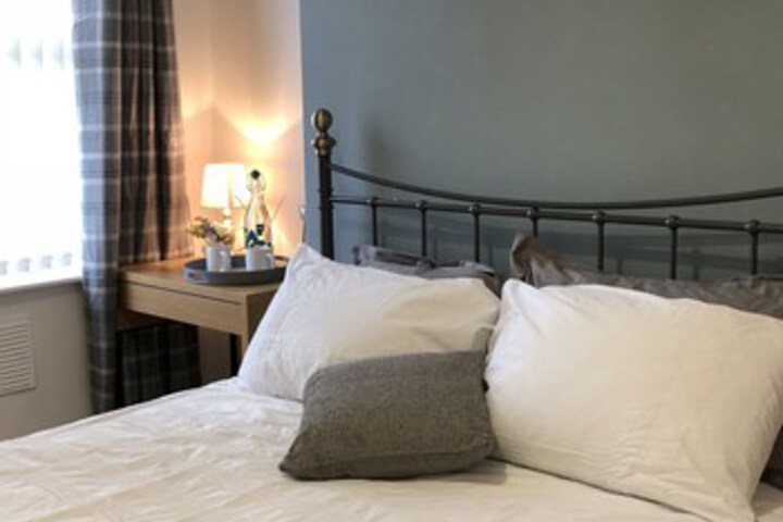 Room 28 of 30