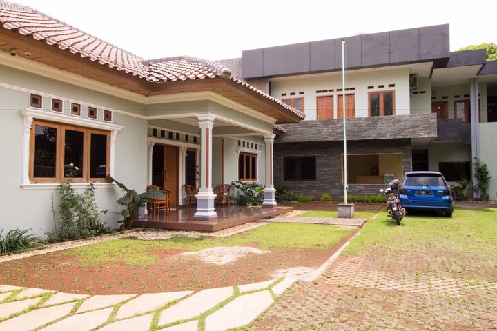 Reddoorz Near Tmii