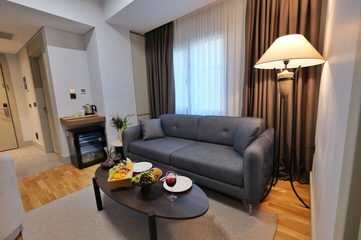 Room 16 of 71