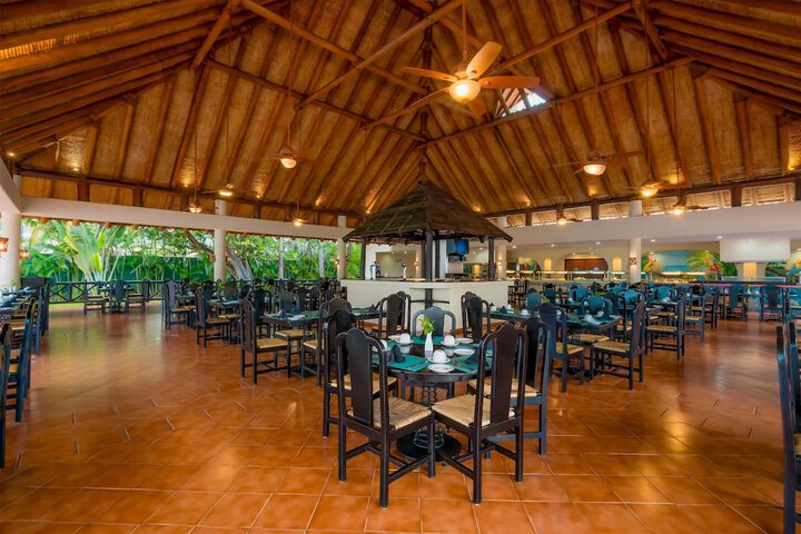 Breakfast/Coffee Service 51 of 97