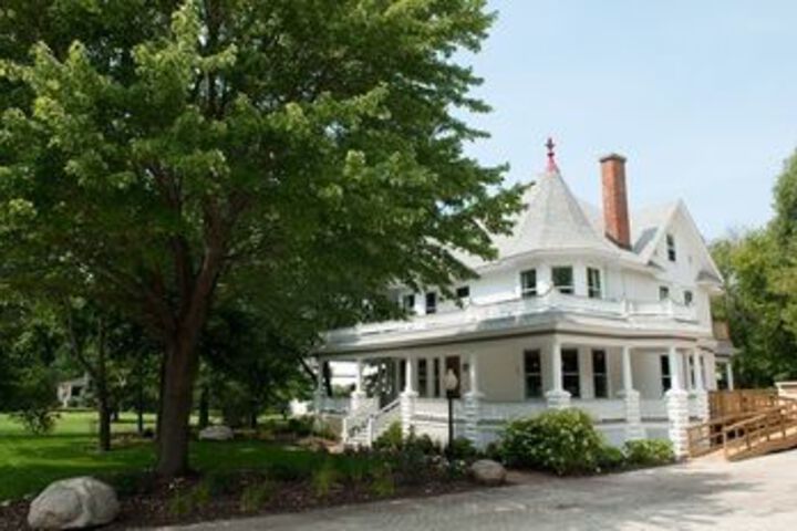 Hotel 11 of 50