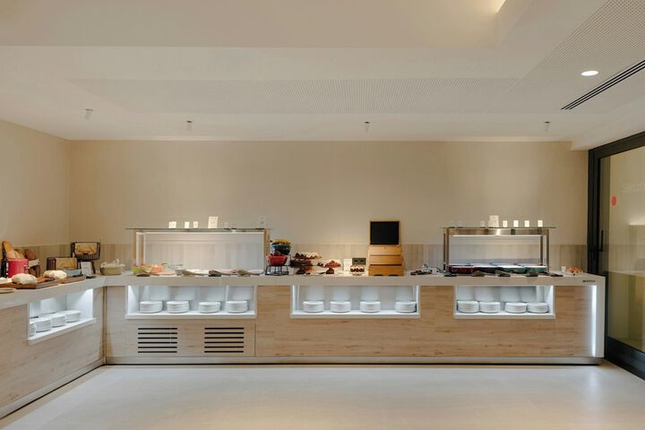 Breakfast/Coffee Service 34 of 45