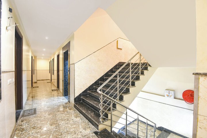 Hotel Interior 4 of 29