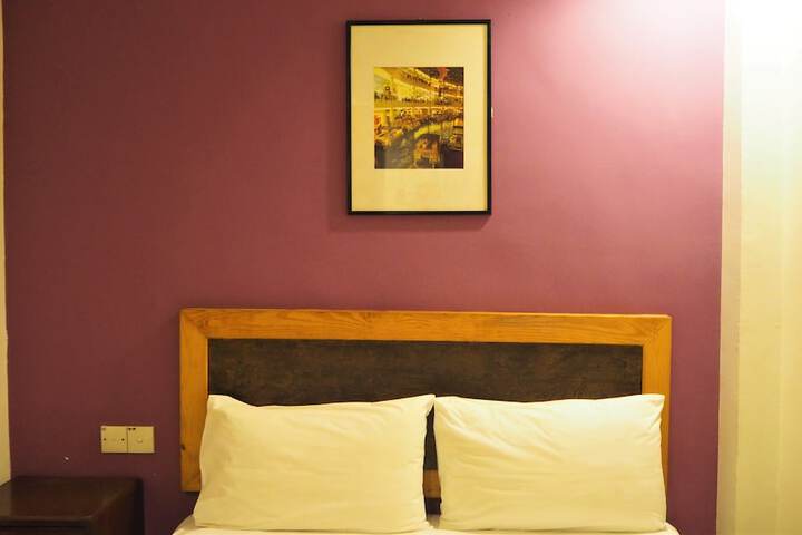 Room 25 of 52