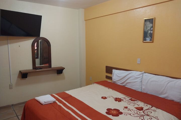 Room 2 of 17
