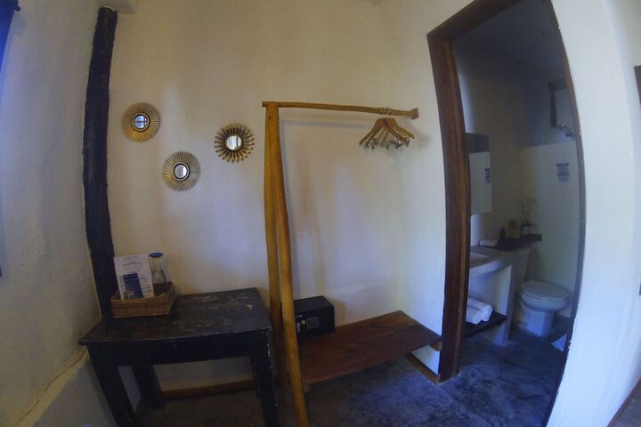 Room 108 of 172