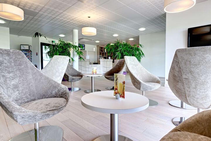 Lobby Entry